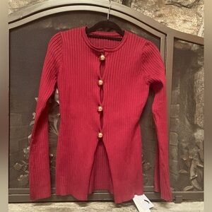 Open sweater with gold shanks